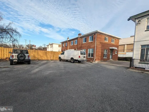 3018 Saint Clair Dr, Temple Hills, MD 20748