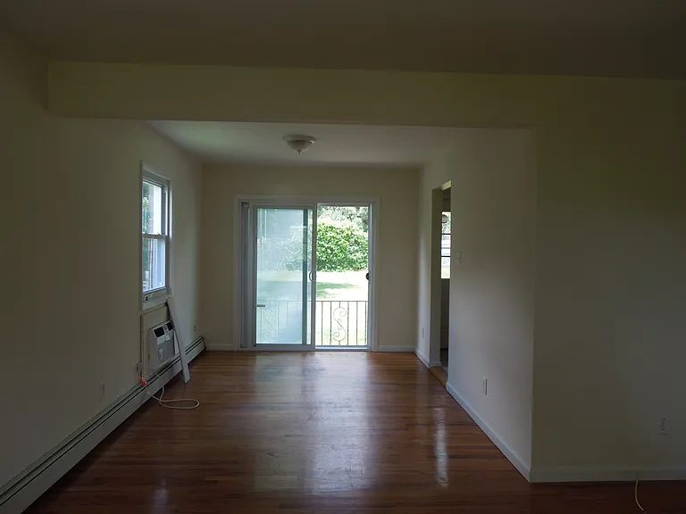 Duck Pond Rd — Photo 2