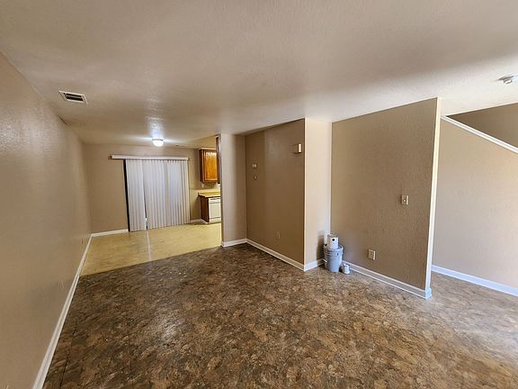 2nd image of 1425 Eucalyptus Ave APT C