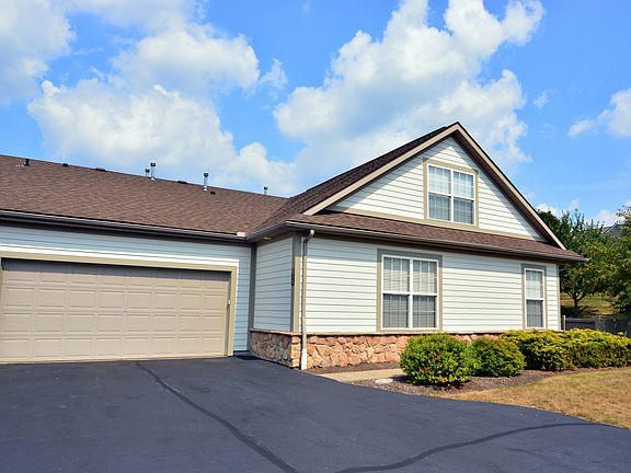 2nd image of 552 Crossings Cir