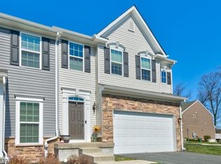 2 Shadetree Ln #49, Mount Arlington, NJ 07856