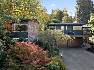 9043 Matthews Avenue NE, Seattle, WA 98115