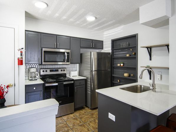 2613 E Cesar Chavez St #308