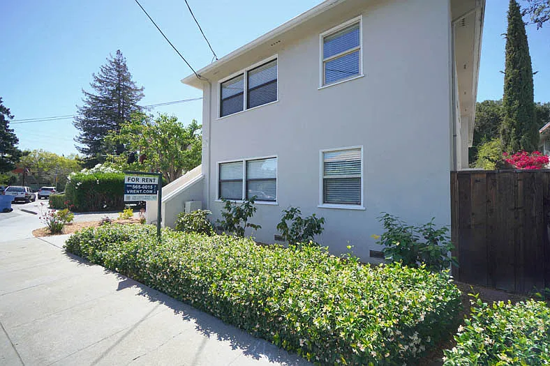 488 James Rd