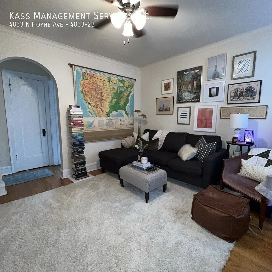 Building Photo - 4833 N Hoyne Ave #2B