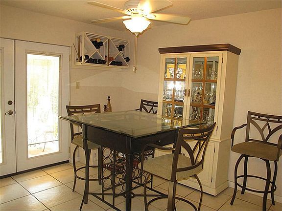 5th image of 10316 Bell Gardens Dr