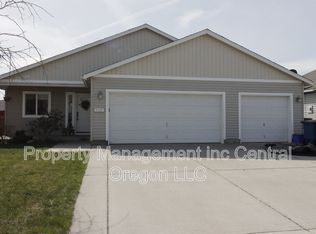 908 NW Spruce Tree Pl, Redmond, OR 97756
