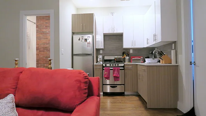 Rented by Nooklyn NYC LLC | media 19