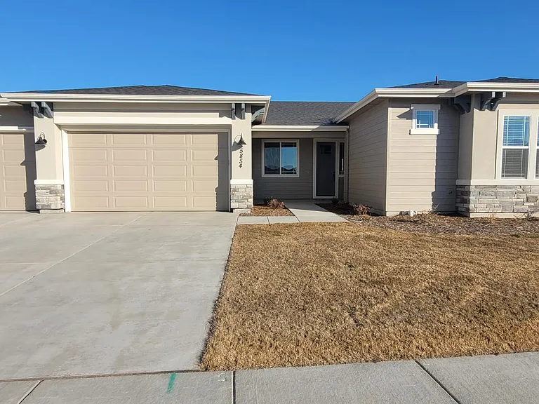 5854 W Avilla Dr — Photo 1