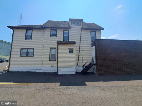 129 Bellevue Ave
