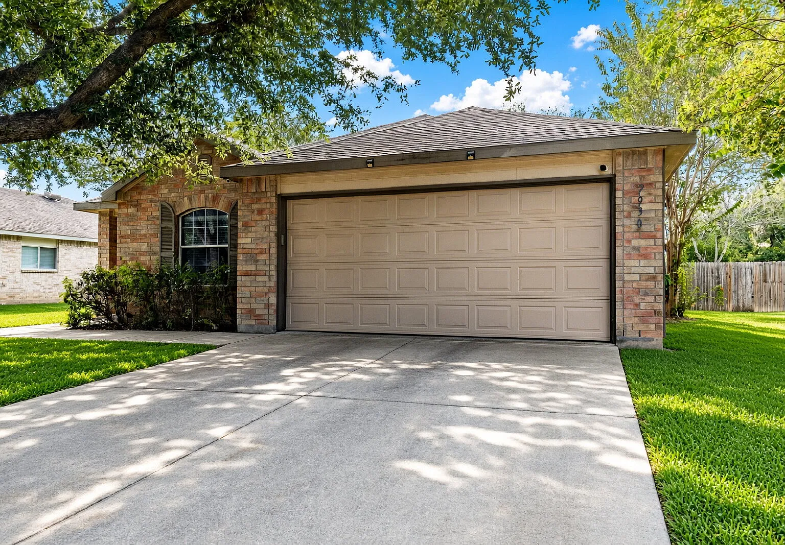 3 bed, 2.0 bath, $1,697 — Photo 3