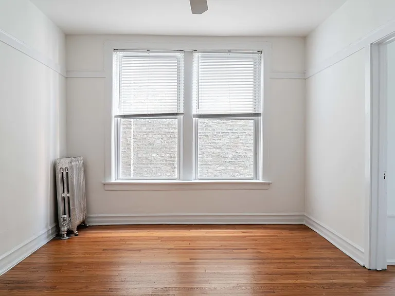 3601-3605 N Janssen Ave #1420-1424 — Photo 7