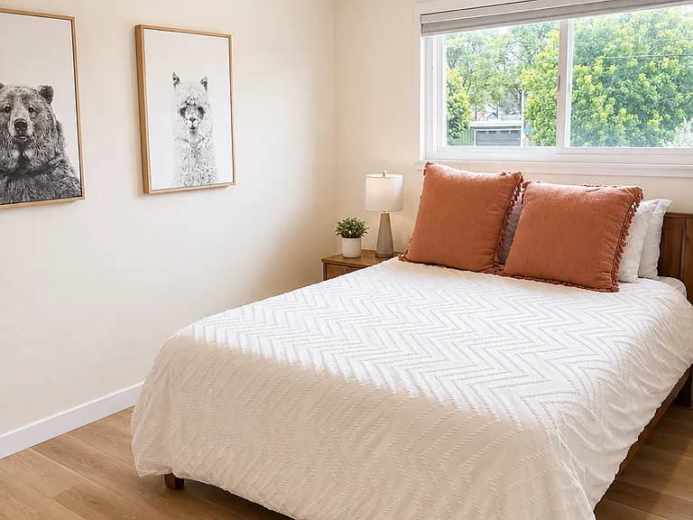 Third bedroom with sliding door closet