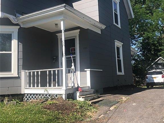 5th image of 1355 Oak St