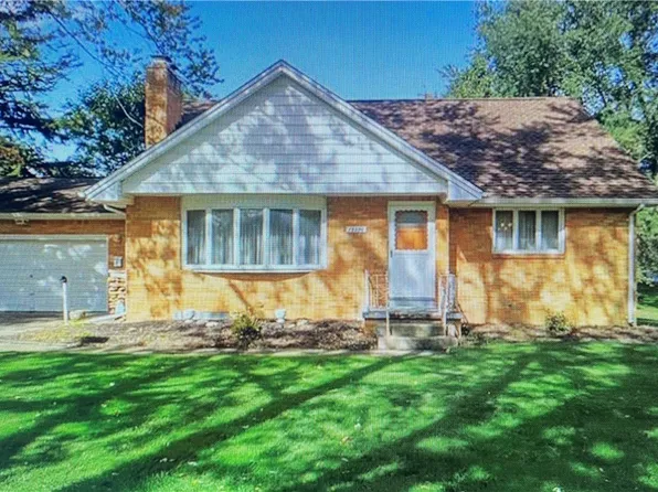 13290 Colonial Woods Dr, Alden, NY 14004