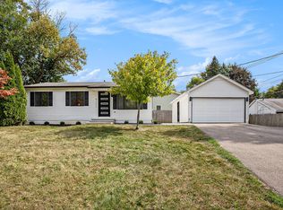 4171 Mapleleaf Rd, Waterford, MI 48328