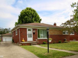 19308 Florence St, Roseville, MI 48066