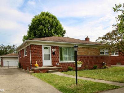 19308 Florence St, Roseville, MI, 48066