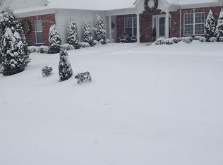 3305 Crystal Lake Dr, Festus, MO 63028