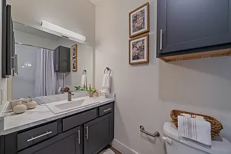 Lat Twenty7 Townhomes — Photo 45