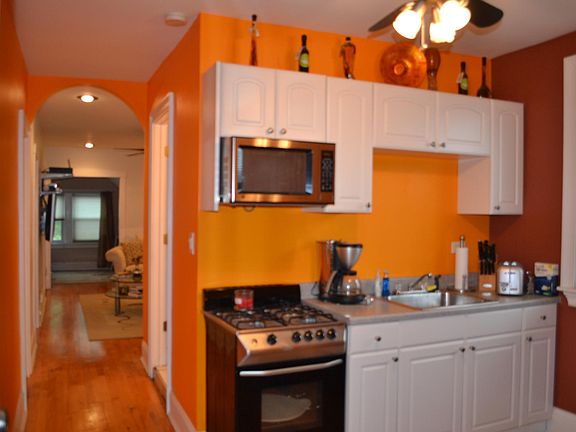 3rd image of 2566 W Argyle St #3