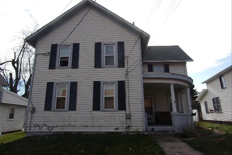 1st image of 710 E Main St