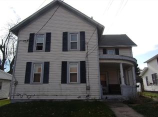 710 E Main St, Louisville, OH