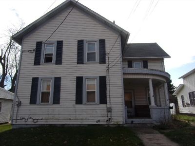 710 E Main St, Louisville, OH, 44641