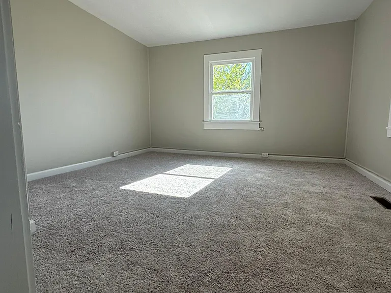 6690 Idols Rd — Photo 13