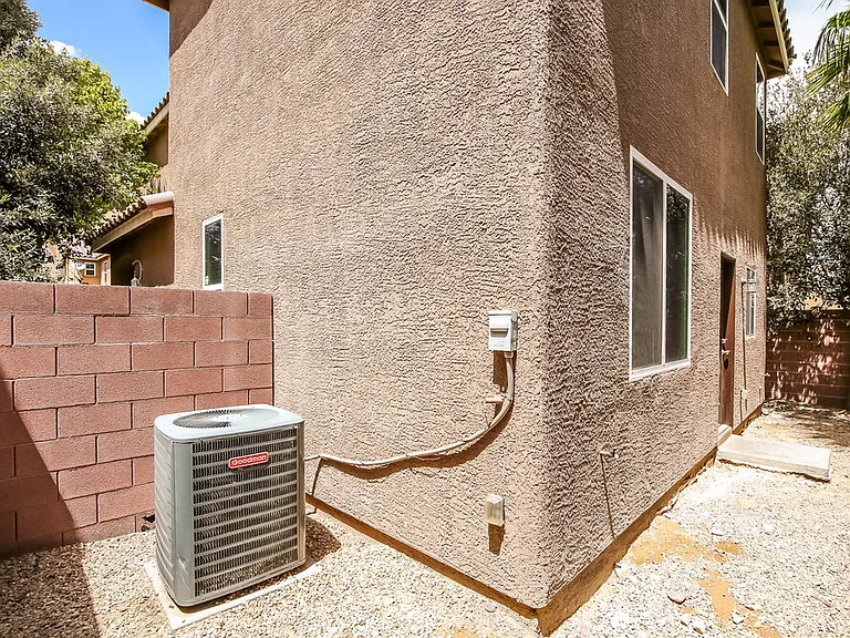 10549 Seasonable Dr — Photo 17