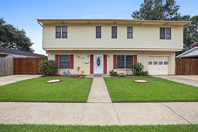 1st image of 1817 Acadia Dr