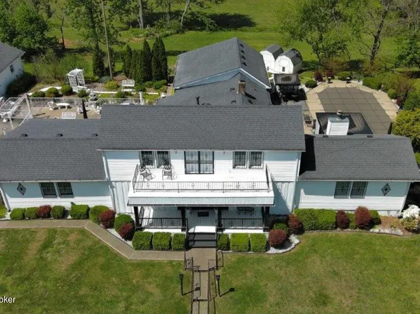 2851 S Wilson Rd, Radcliff, KY 40160