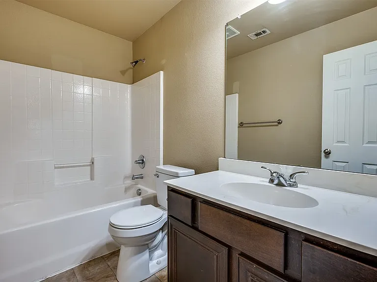 2nd bathroom