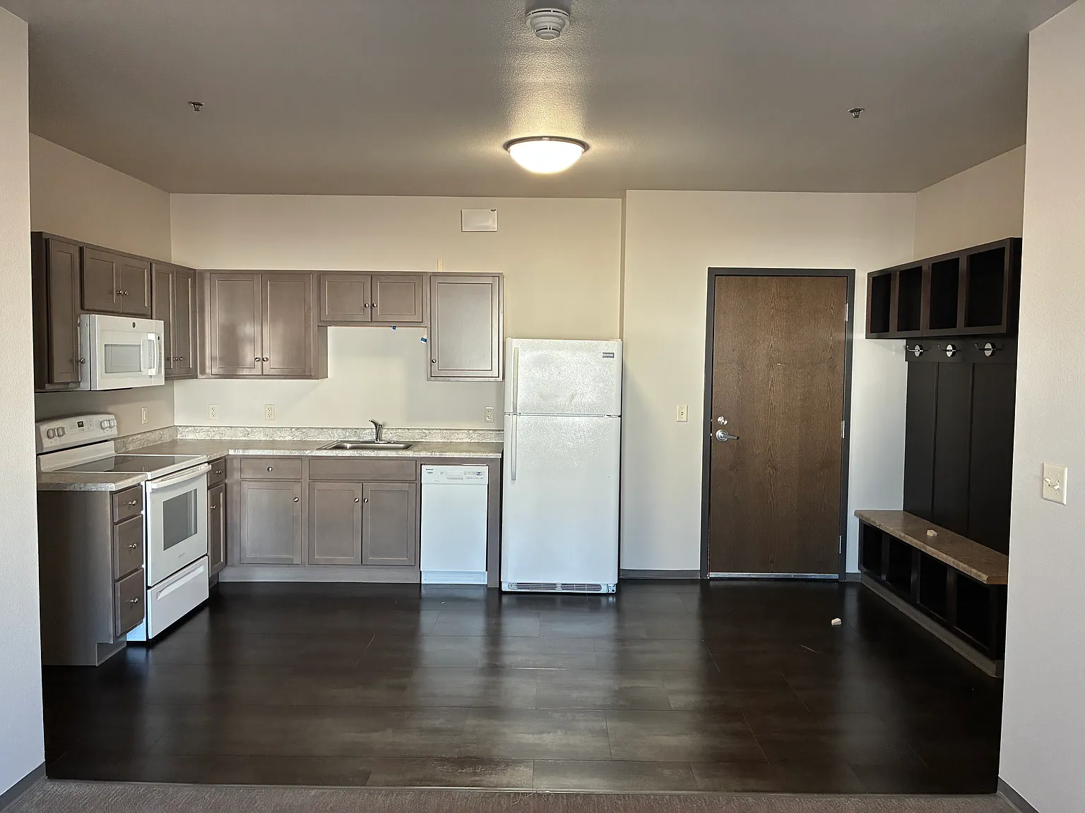 Presentation Heights Apartments — Photo 4