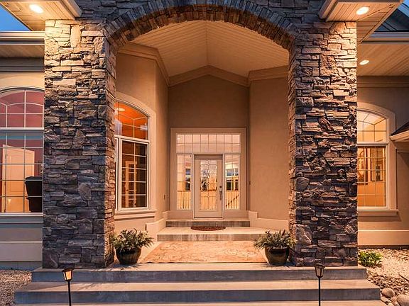 2nd image of 6130 Aviara Blvd