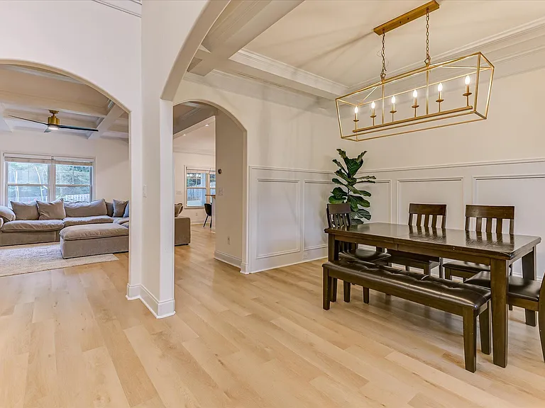 259 Wentworth Pl — Photo 4