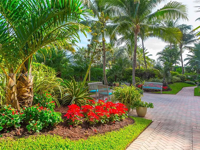 1500 Ocean Dr #907 — Photo 43