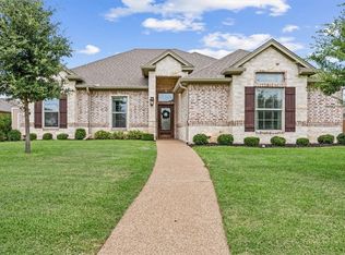 411 Silver Spur Trl, Mc Gregor, TX 76657