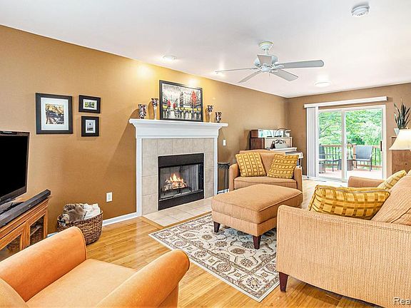 4th image of 414 Mill Pond Dr
