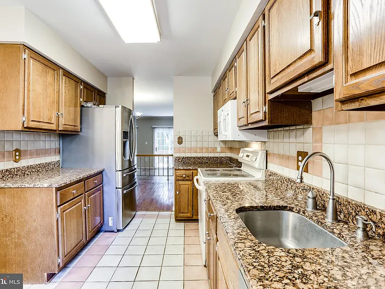 7371 Swan Point Way #10-8 — Photo 7