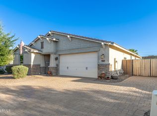 18627 W MACKENZIE Drive, Goodyear, AZ 85395