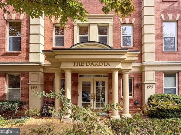 1555 N Colonial Ter APT 500, Arlington, VA 22209