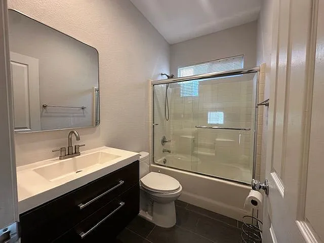 4509 Brandi Ln — Photo 8