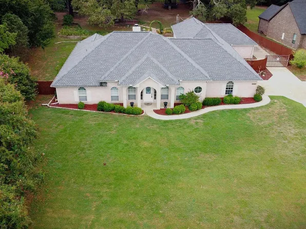 9066 Lakeridge Ln, Kaufman, TX 75142