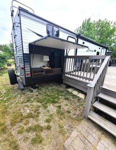 25/96 Woodhaven Dr E, Sublette, IL, 61367
