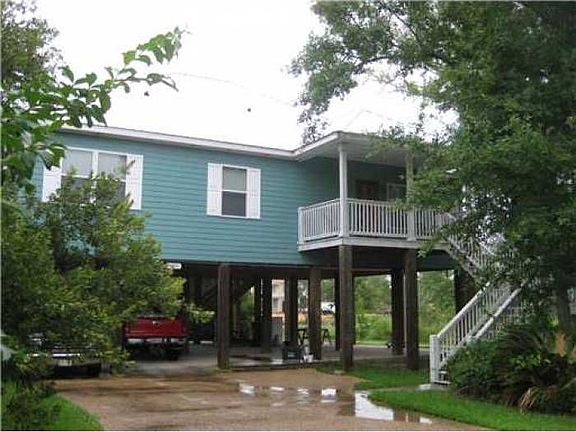 2nd image of 400 Graveline Rd