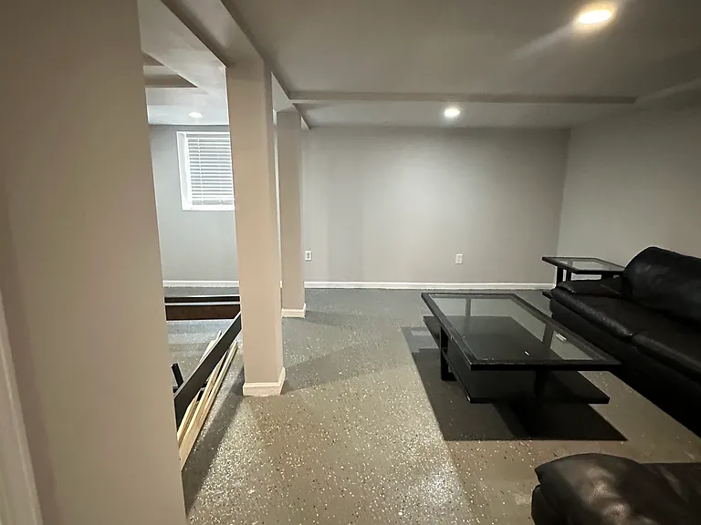 2032 Juanita St #2032B — Photo 9