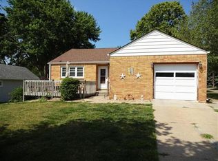 1122 Douglas St, Wayne, NE 68787