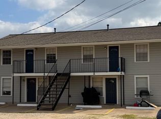 1311 1/2 21st St APT 4, Huntsville, TX 77340