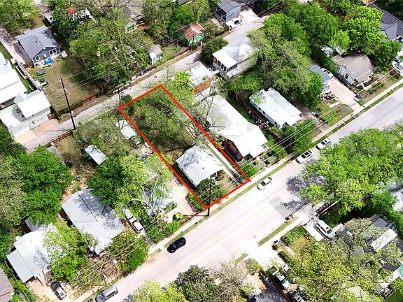 3rd image of 1710 Holly St